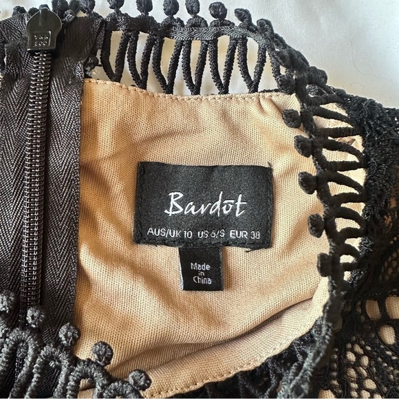 Bardot Theodora Dress Black Lace Mini Size 6 / Small - Picture 7 of 12
